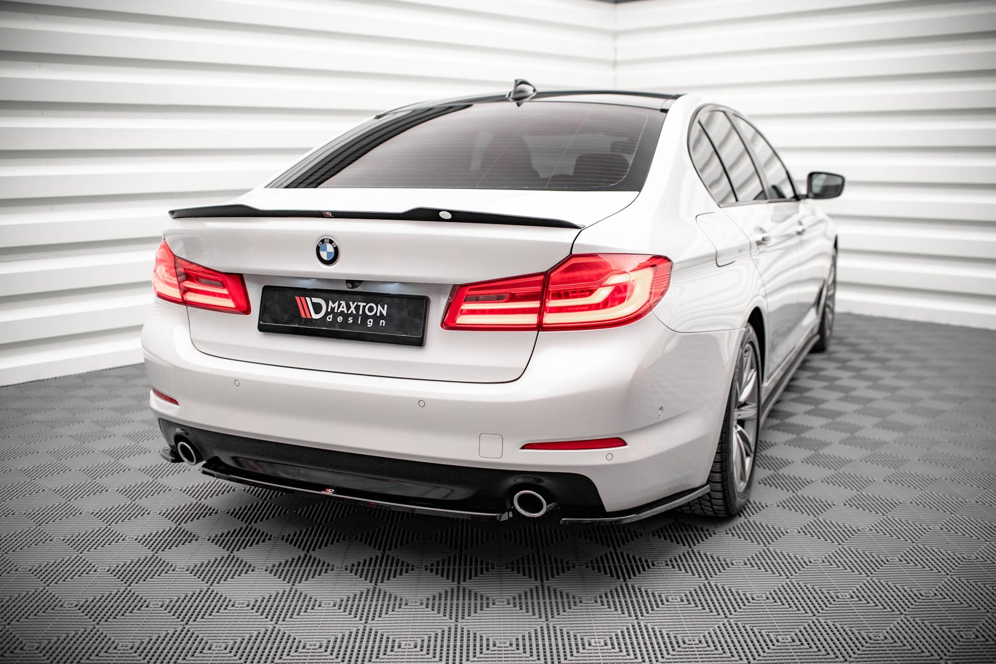 BMW G30/F90 MAXTON SPOILER V.1