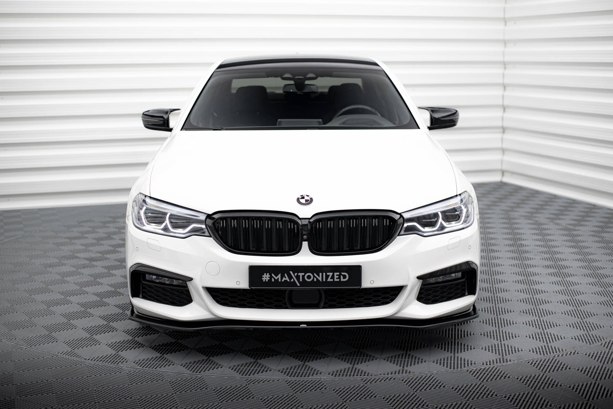 Maxton Design Frontsplitter V.2 – BMW 5 M - Pack / M550d / M550i G30 / G31
