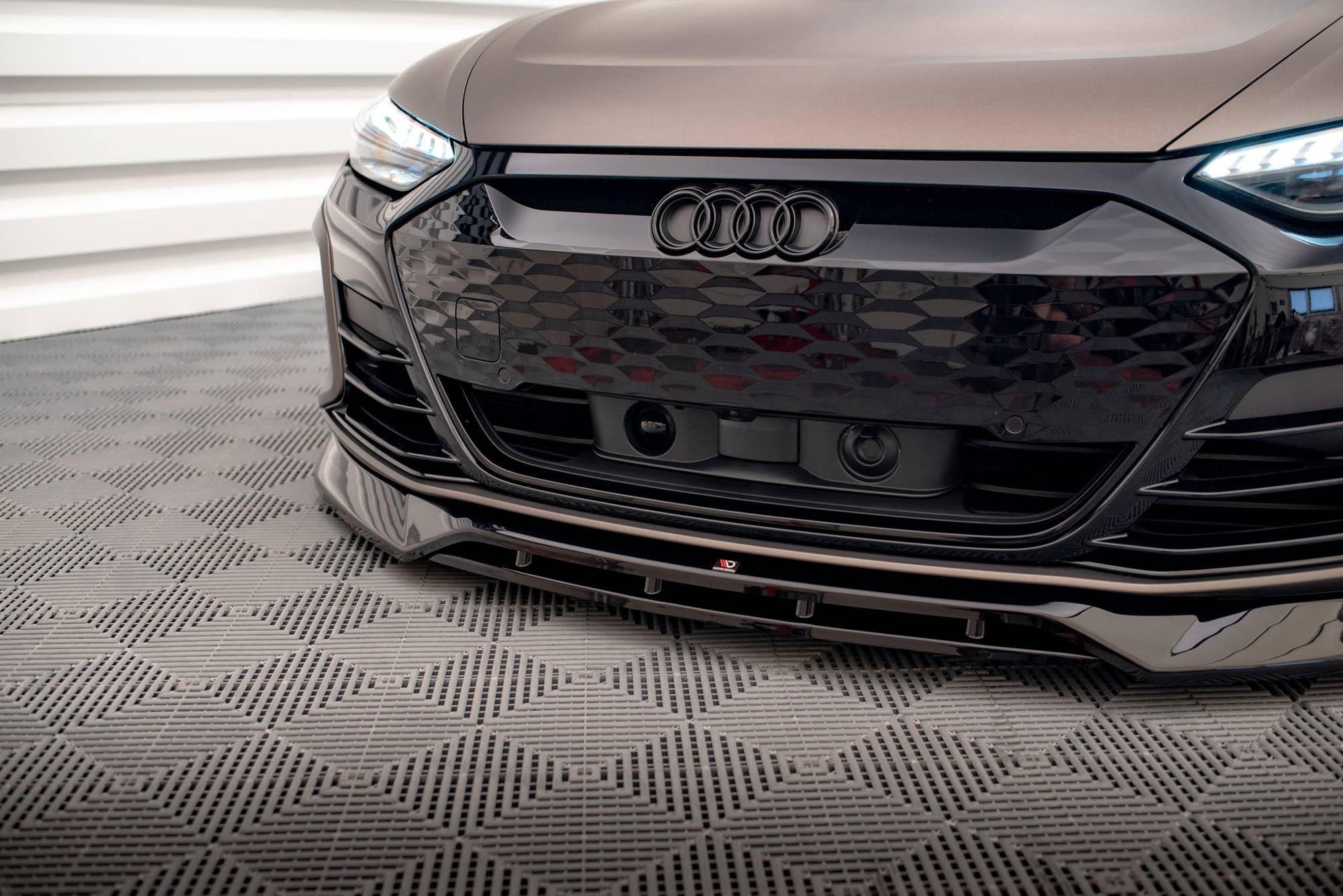 Maxton Design Frontsplitter V.3 – Audi e - Tron GT / RS GT Mk1