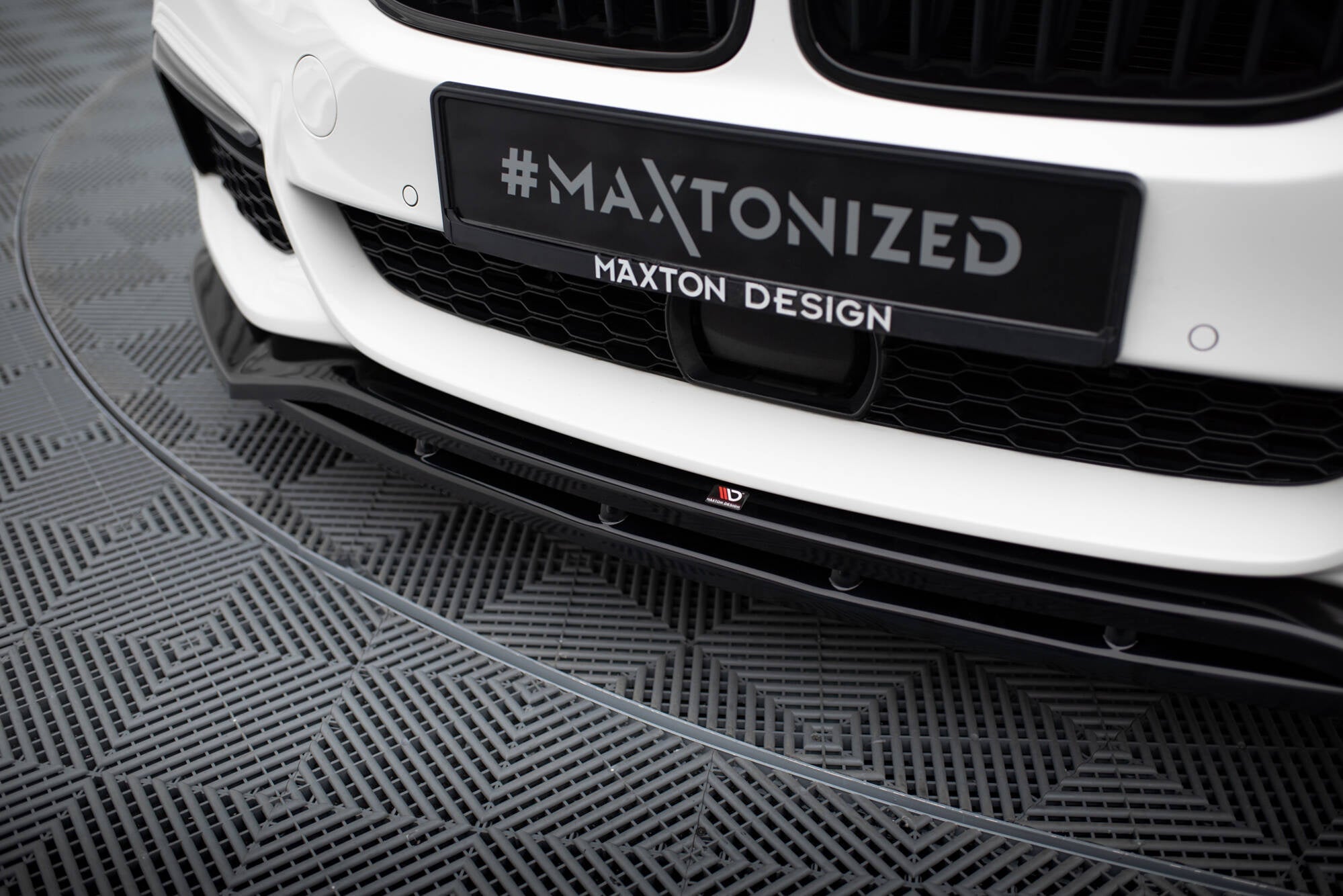 Maxton Design Frontsplitter V.3 – BMW 5 M - Pack G30 / G31