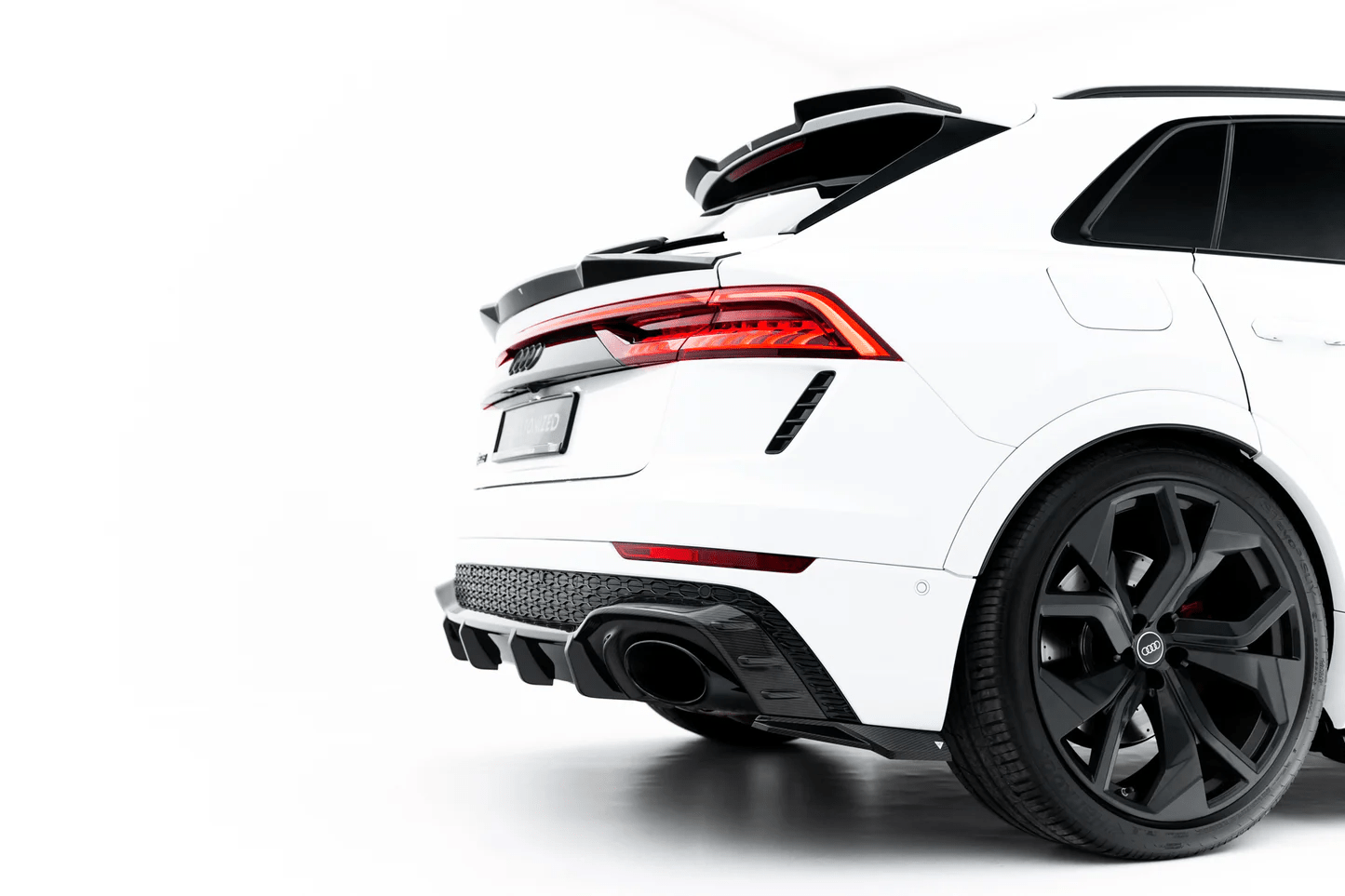 Maxton Design Prepreg Carbon Splitterpakke – Audi RSQ8 Mk1