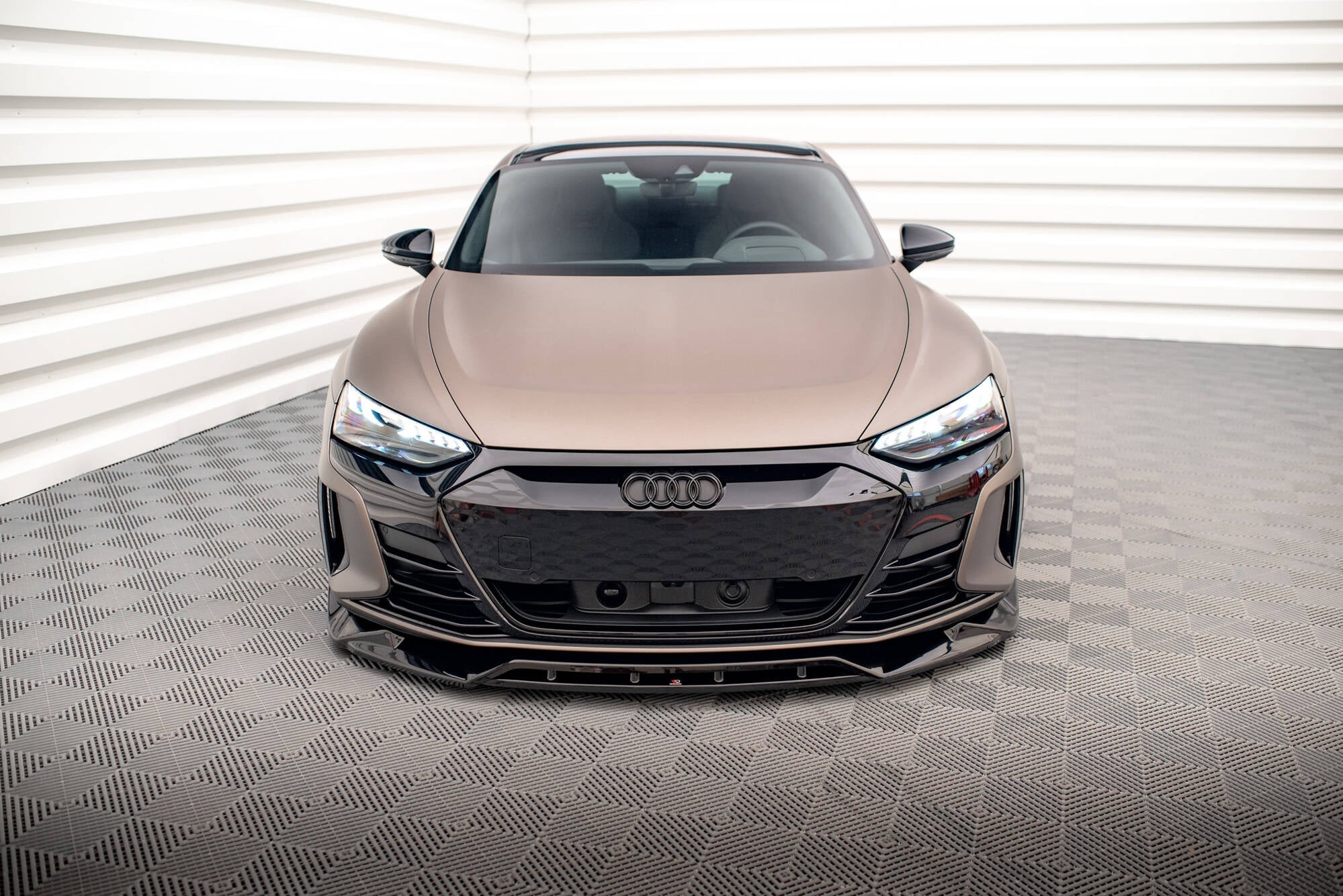 Maxton Design Splitter Kit – Audi e - Tron GT / RS GT Mk1