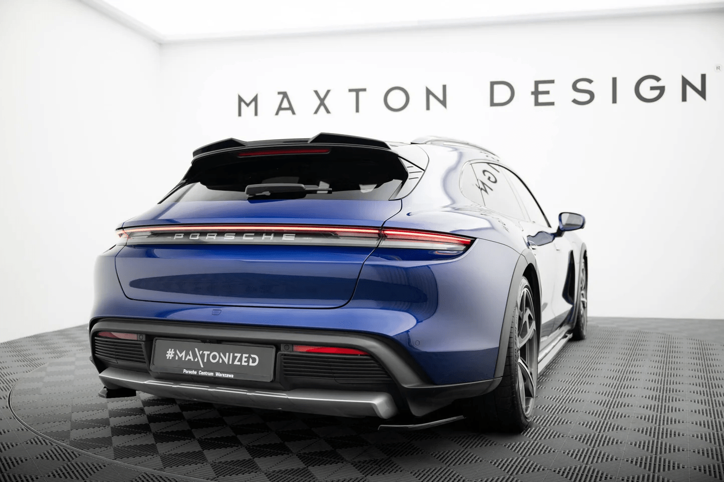 Maxton Design Splitterpakke – Porsche Taycan Cross Turismo 4S