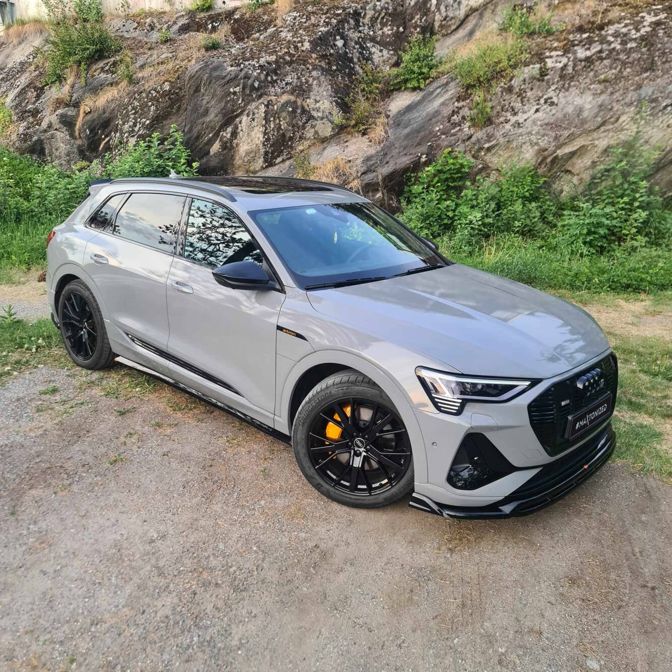 Maxton Frontsplitter – Audi e - tron S - Line