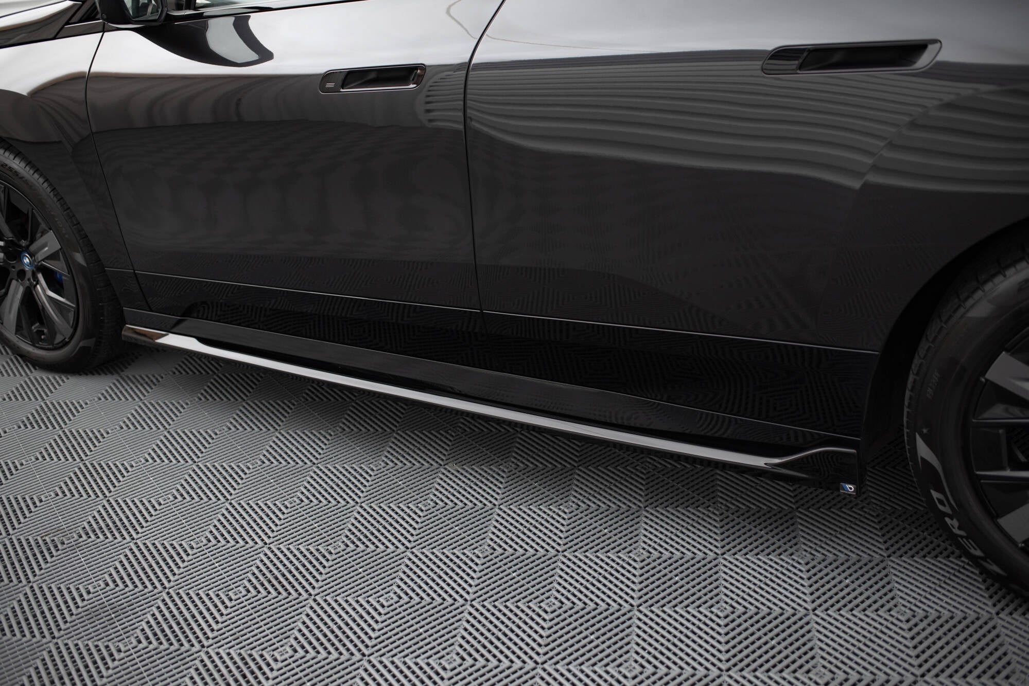 Set of Splitters BMW iX M - Pack