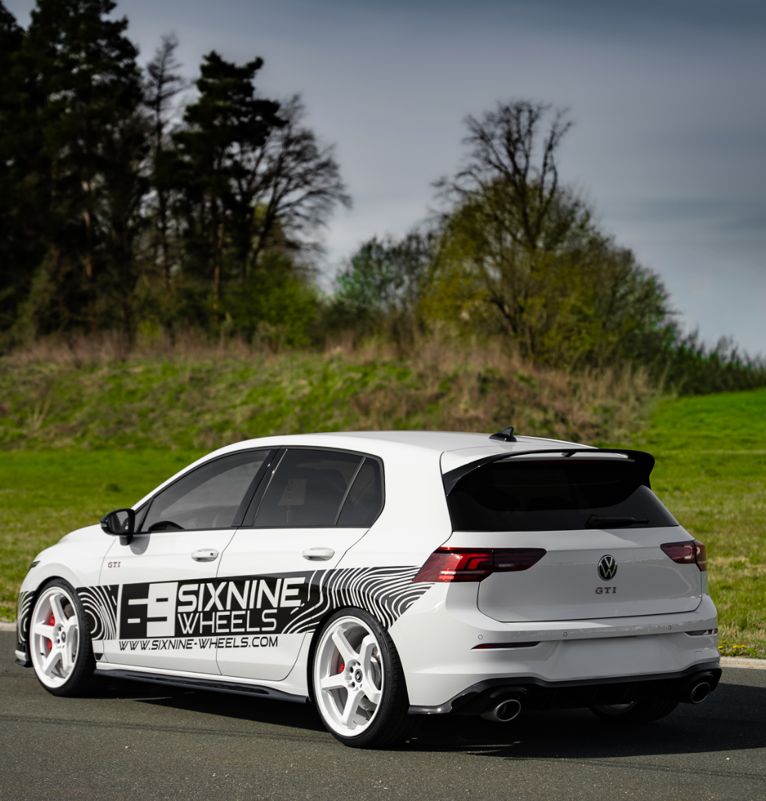 SixNine EVO-ONE 19" Komplett Felgsett | VW Golf 8 (CD) - AL BILDELER