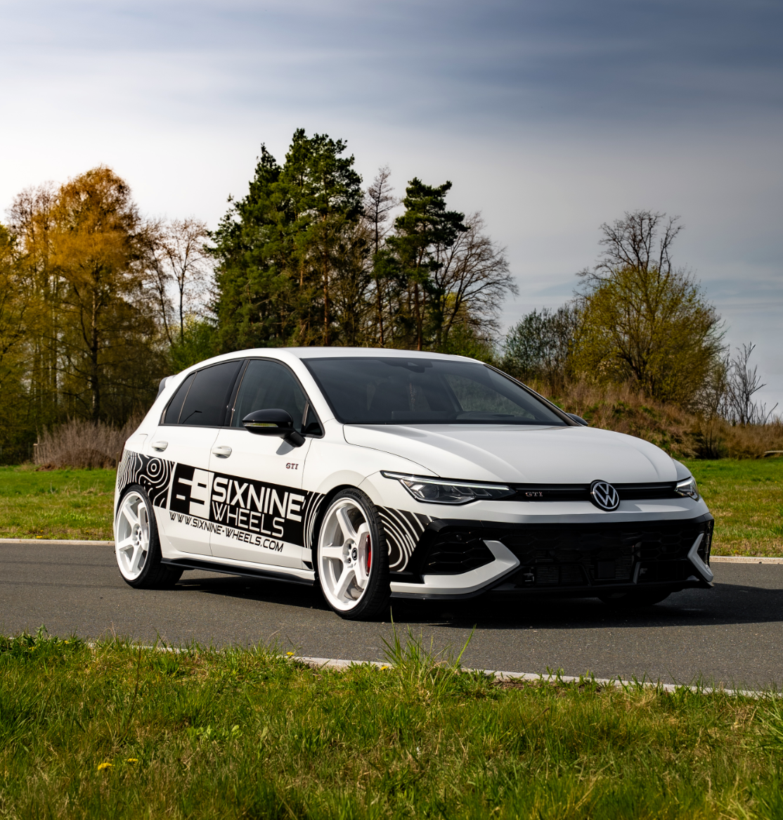 SixNine EVO-ONE 19" Komplett Felgsett | VW Golf 8 (CD) - AL BILDELER