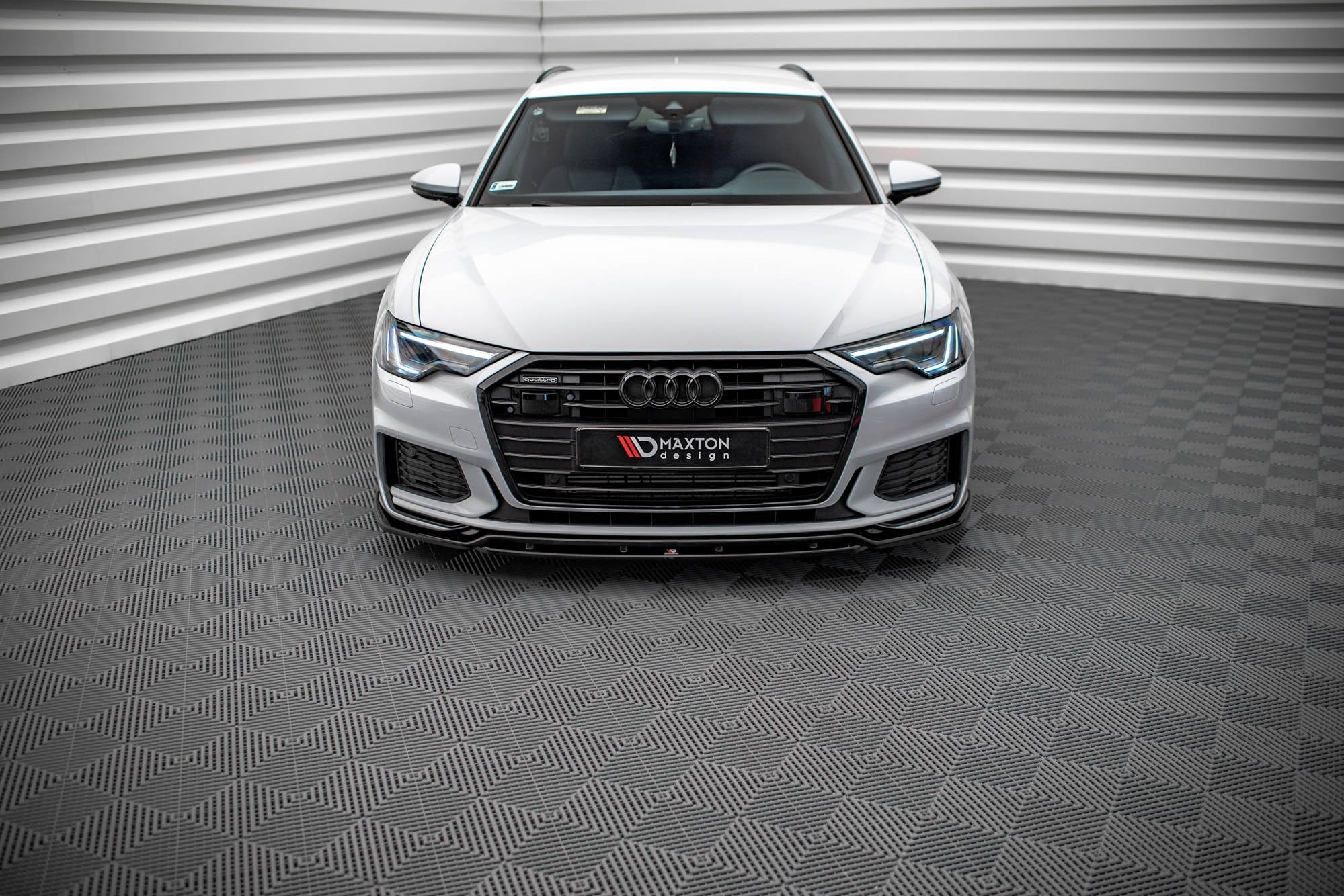 AUDI A6 C8 S - LINE MAXTON FRONTLEPPE V.3