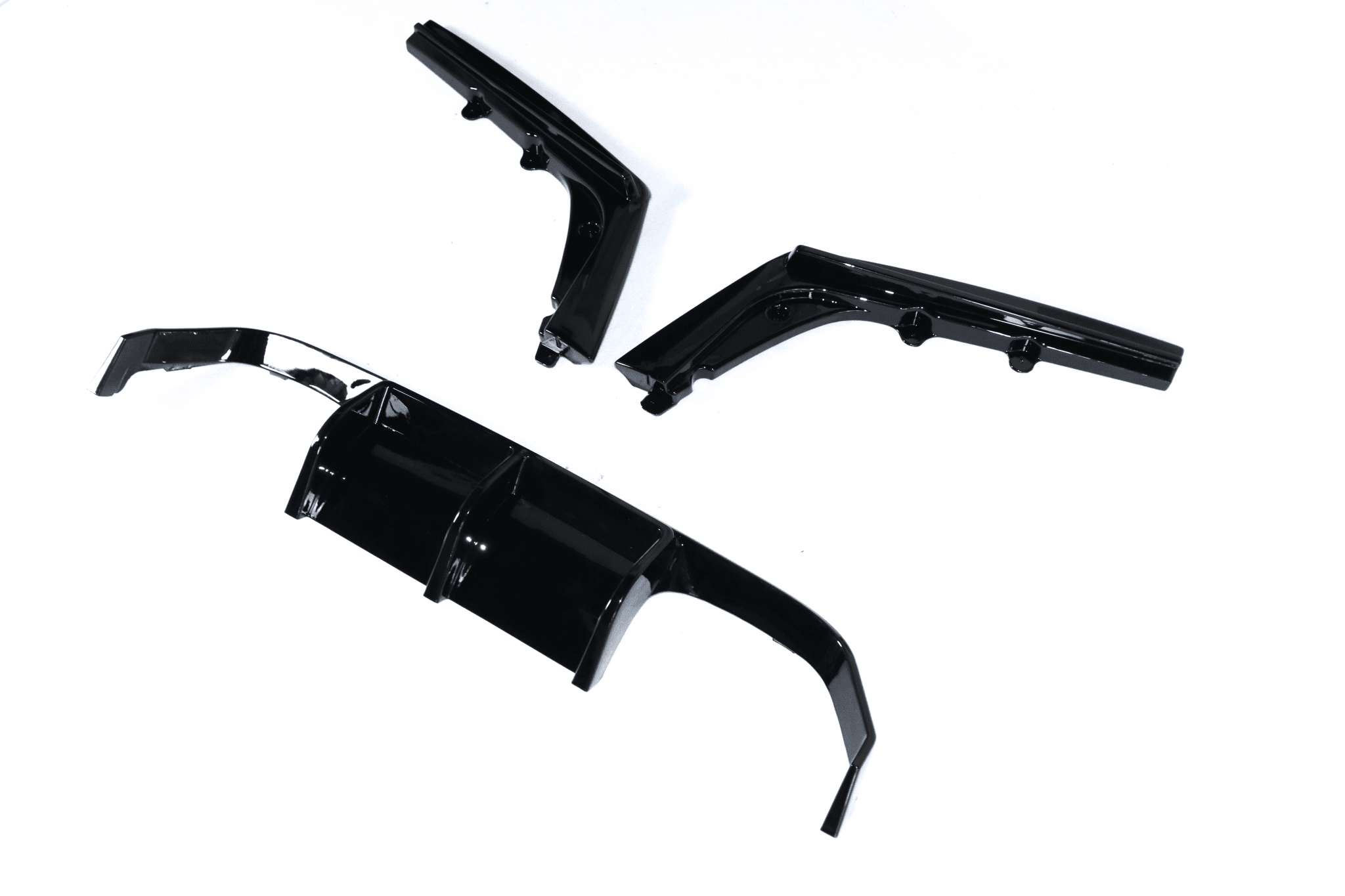 BMW F80/F82 V - STYLE DIFFUSER