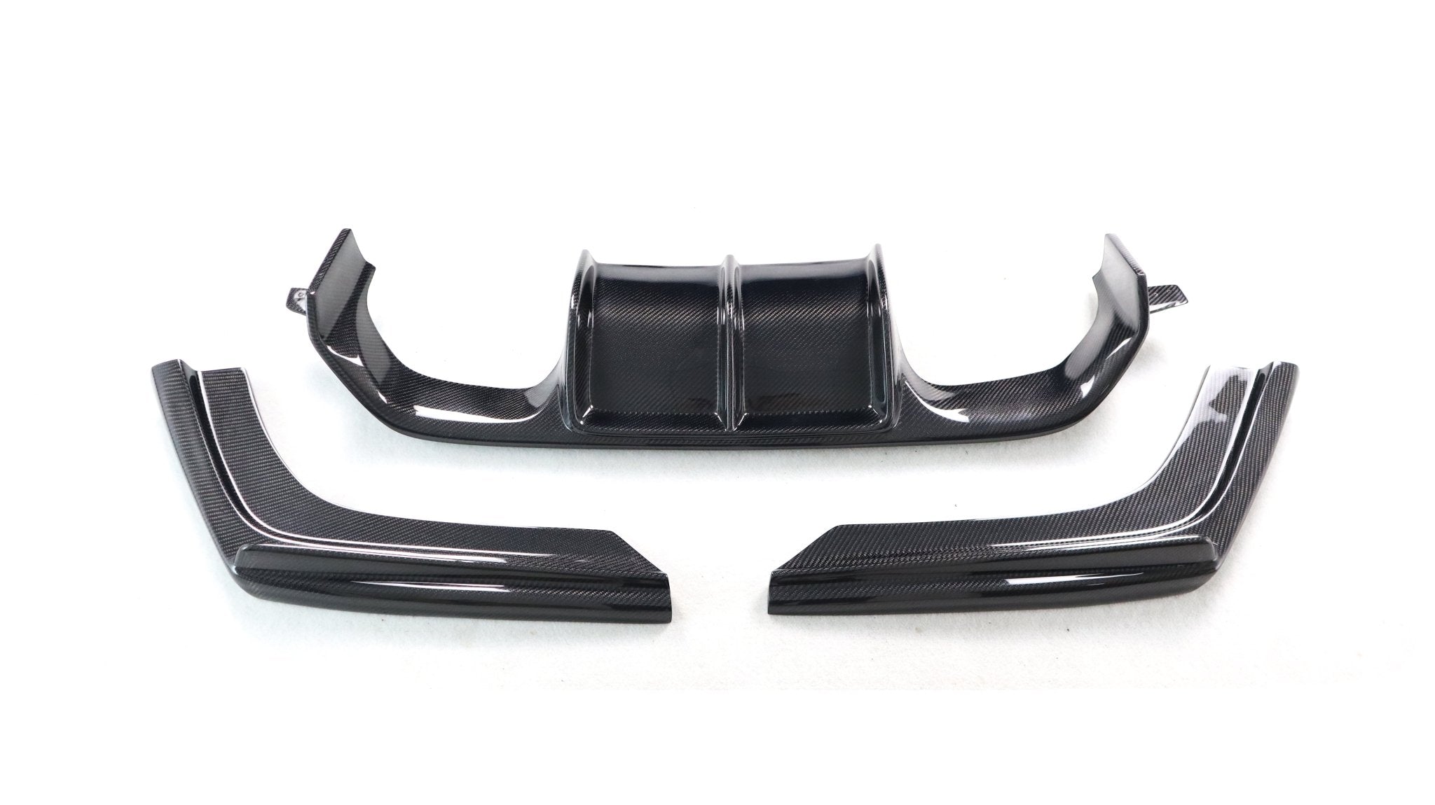 BMW F80/F82/F83 V - STYLE KARBONFIBER DIFFUSER
