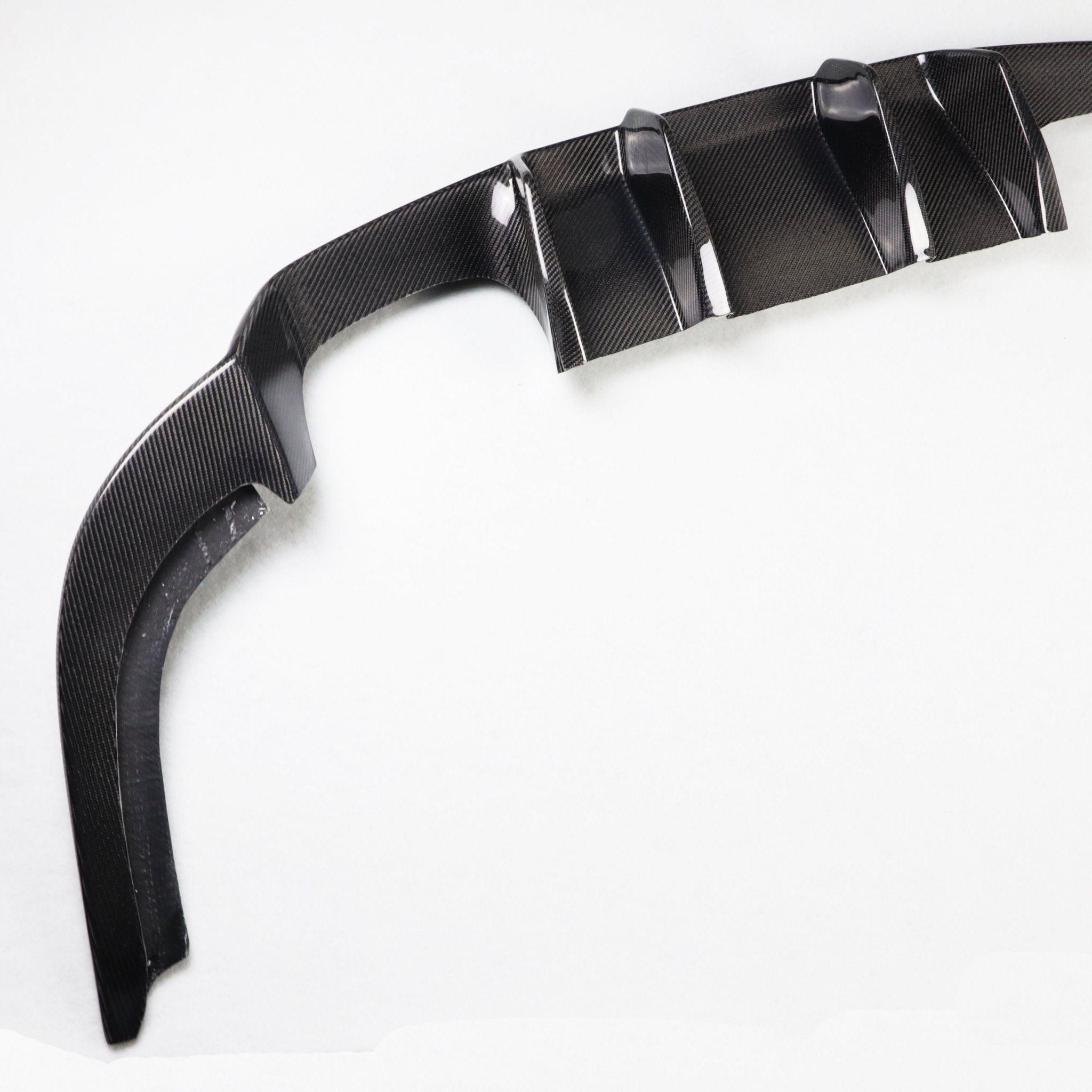 BMW F87 V - TYPE KARBONFIBER DIFFUSER