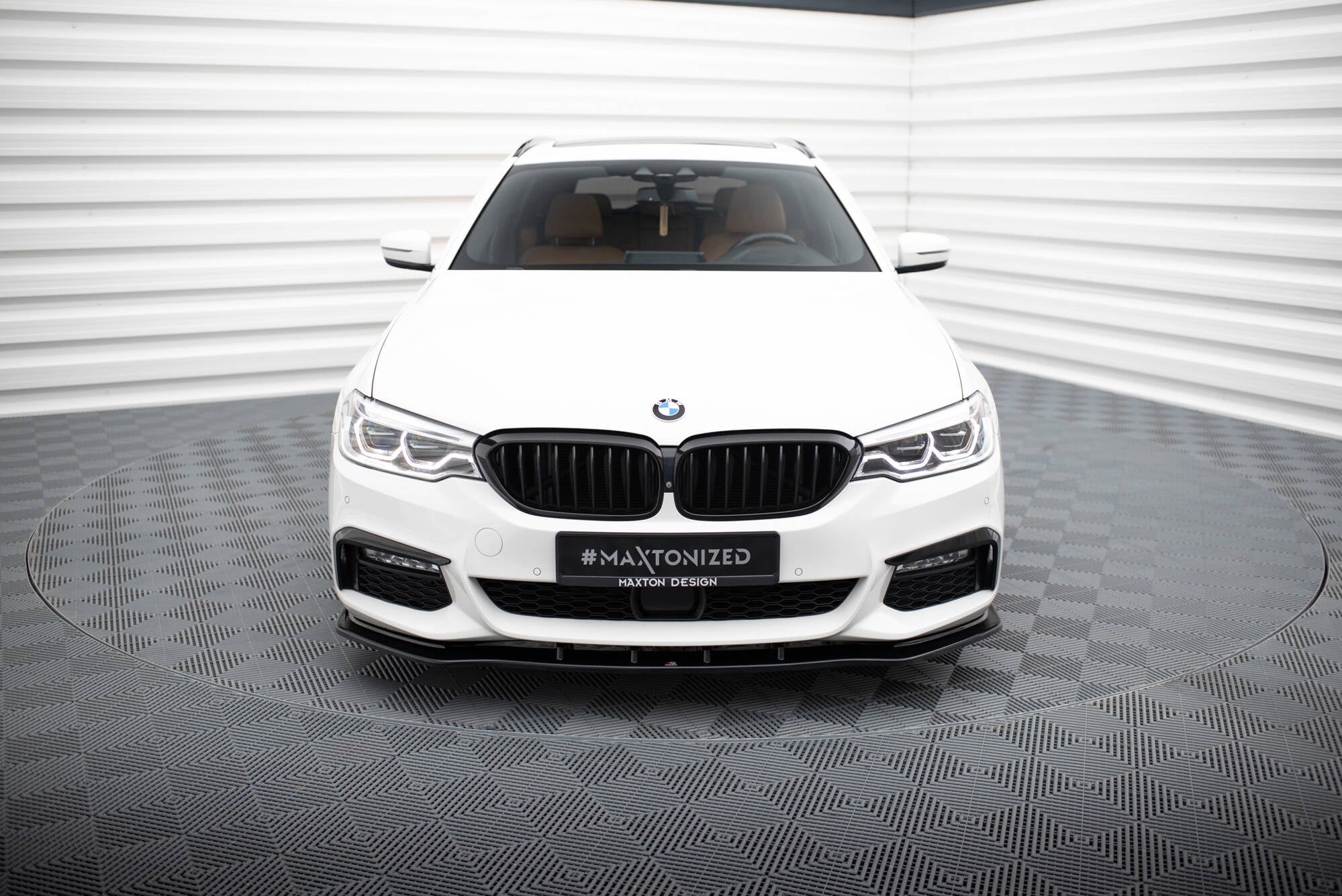 BMW G30 MAXTON FRONTLEPPE V.1