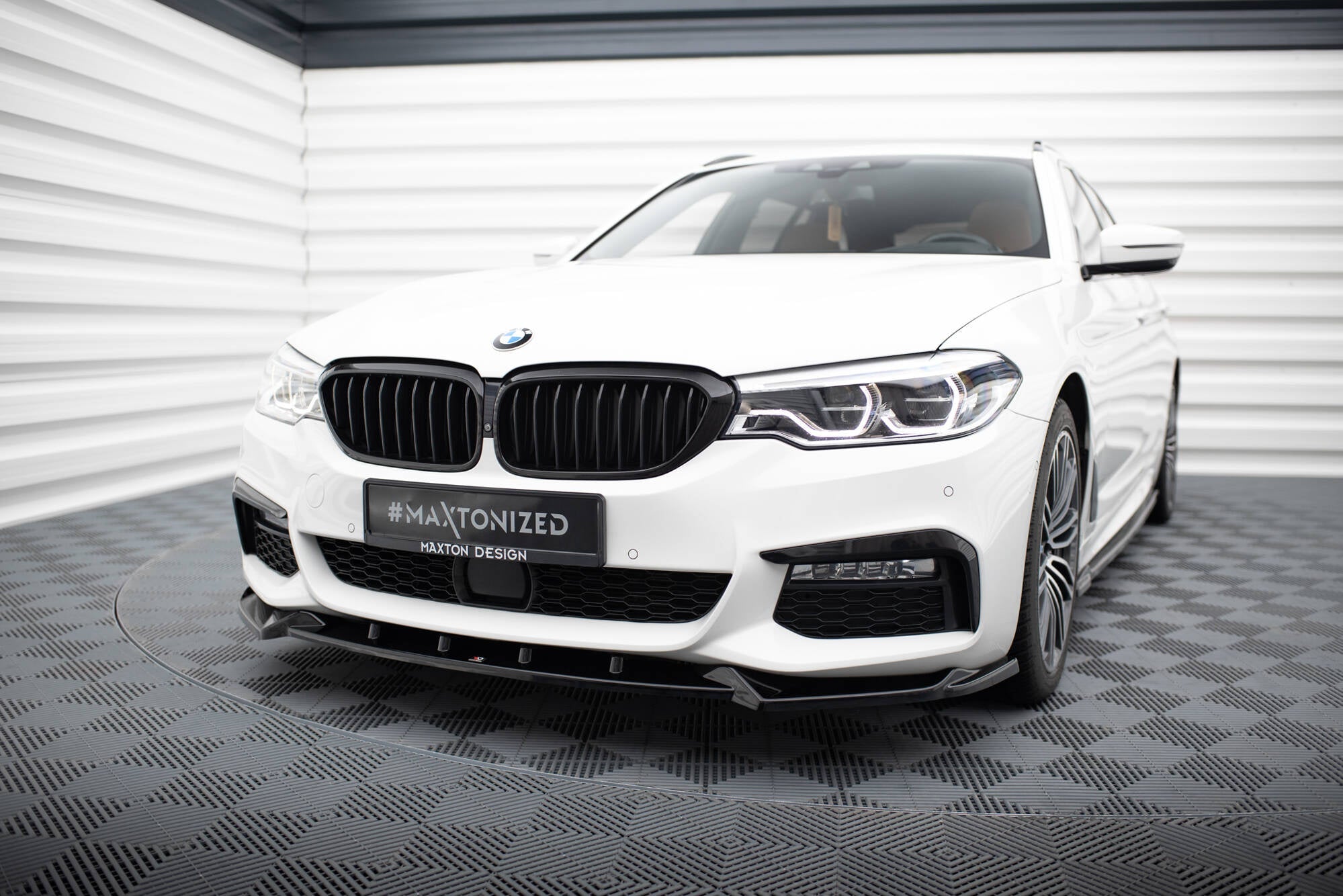 BMW G30/G31 MAXTON V.4 FRONTLEPPE