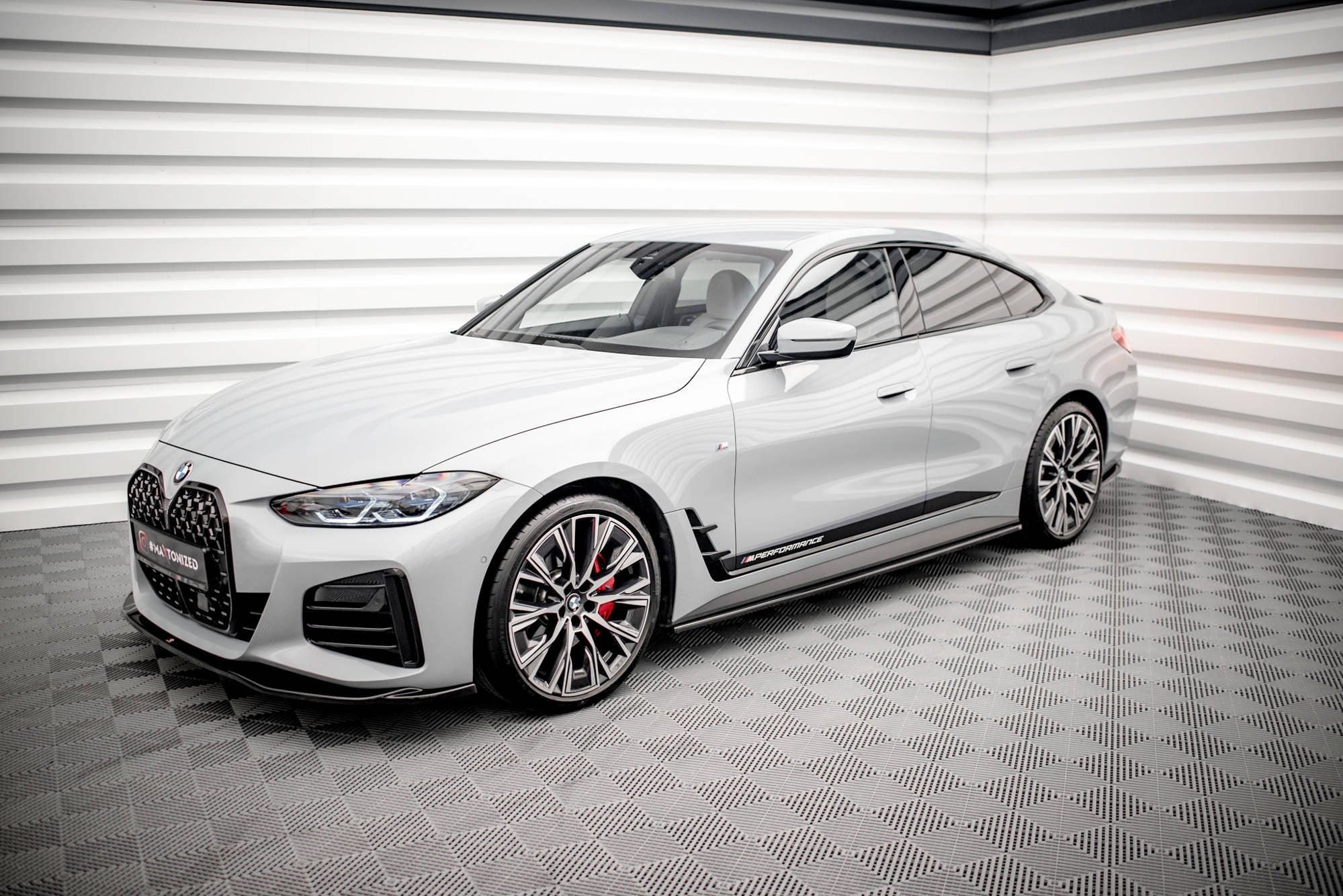 BMW i4/G26 MAXTON V.2 SIDESKJØRT
