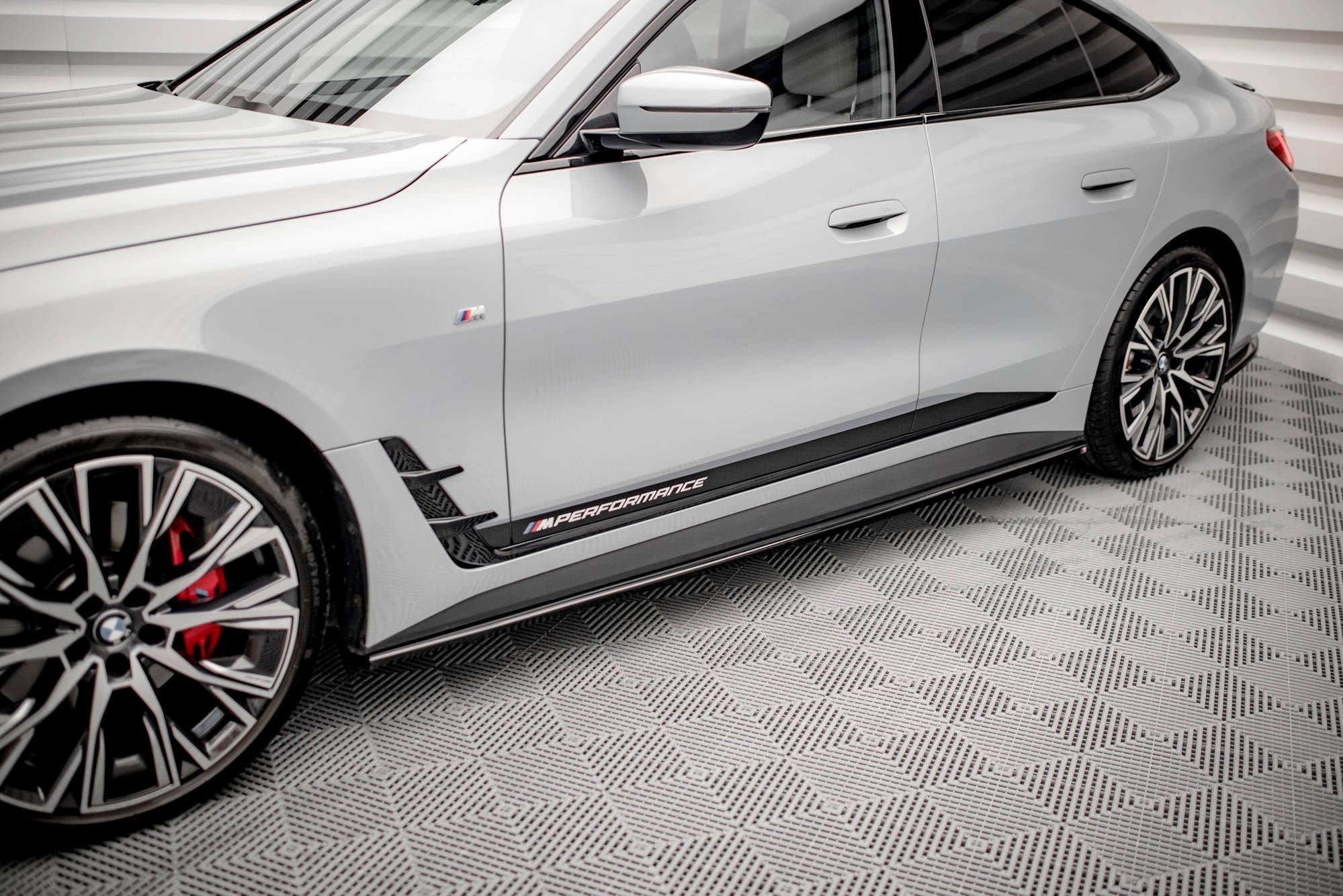 BMW i4/G26 MAXTON V.2 SIDESKJØRT