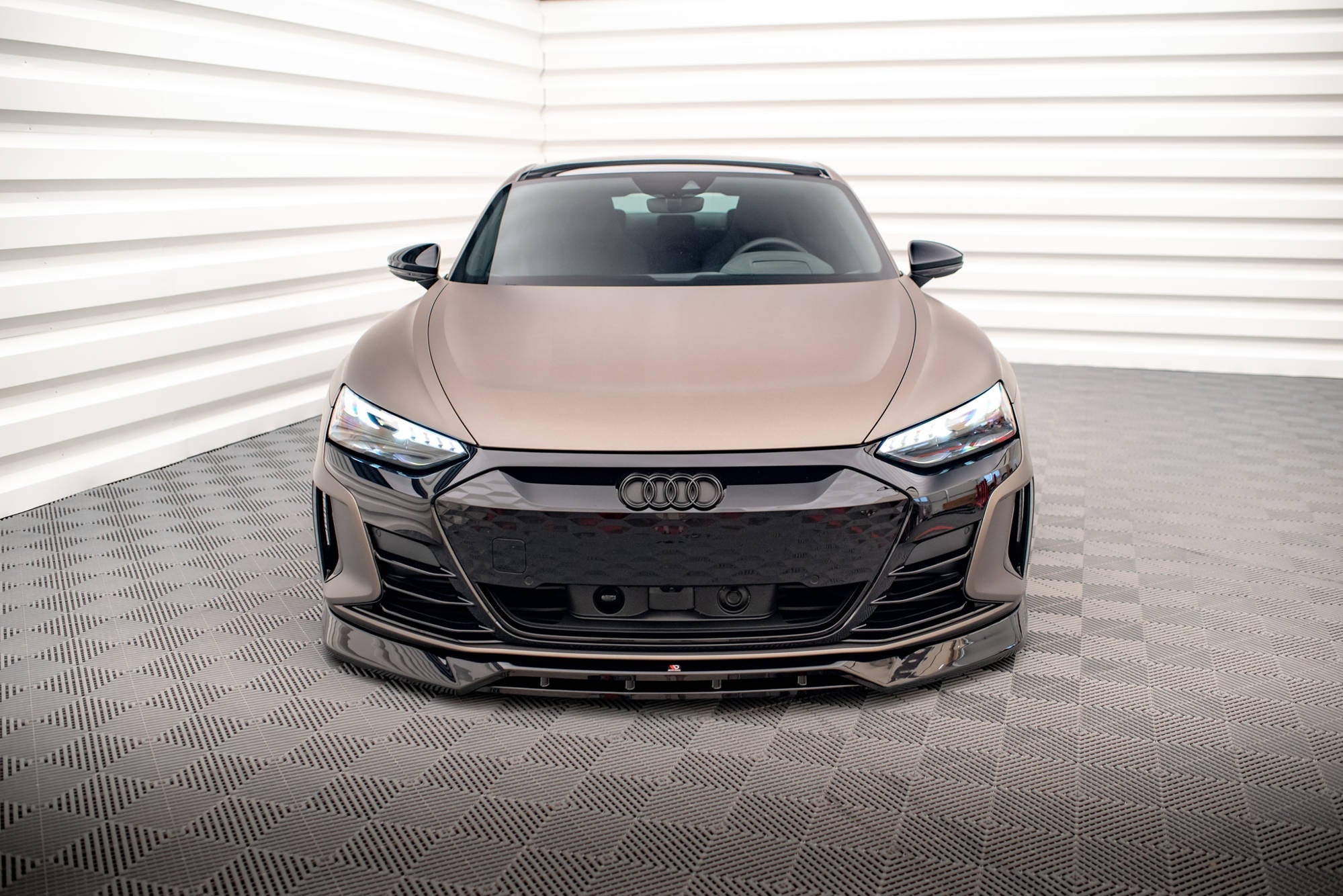 Maxton Design Frontsplitter V.3 – Audi e - Tron GT / RS GT Mk1