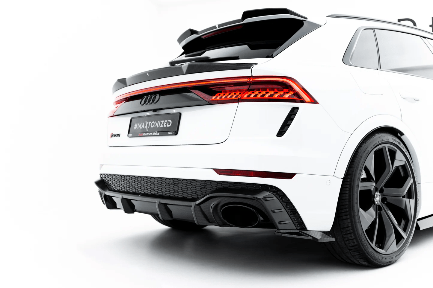 Maxton Design Prepreg Carbon Splitterpakke – Audi RSQ8 Mk1