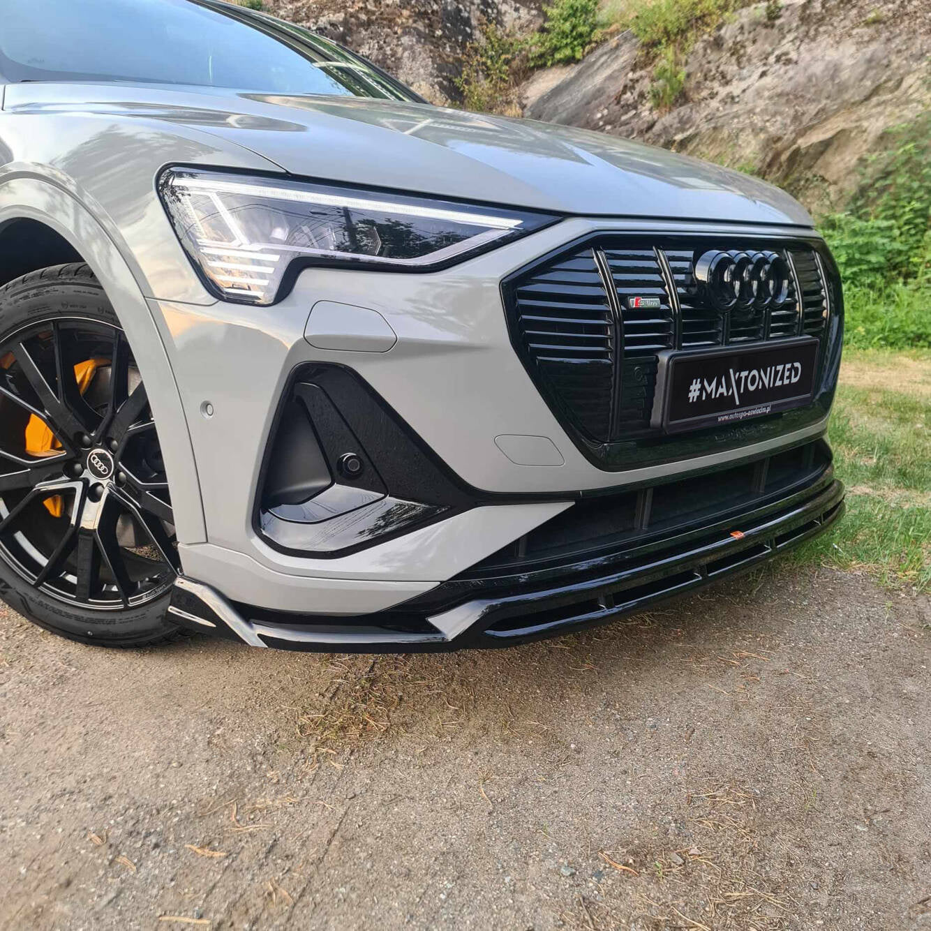 Maxton Frontsplitter – Audi e - tron S - Line